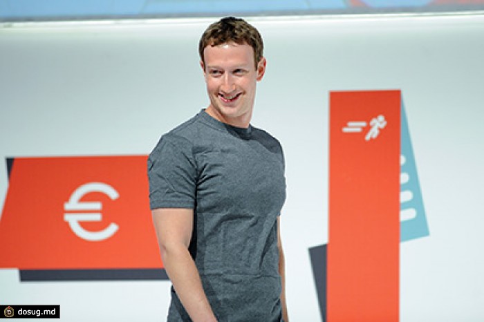 Цукерберг обратился к аудитории Facebook за советом по выбору одежды