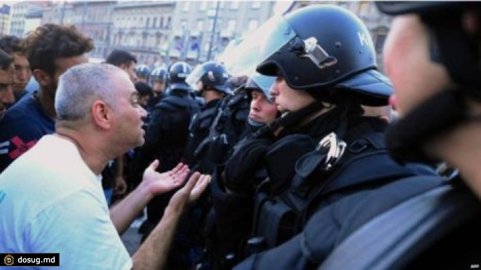 У вокзала в Будапеште произошли стычки с полицией