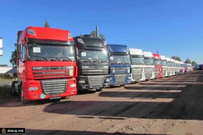 Украина запретила транзит российским грузовикам