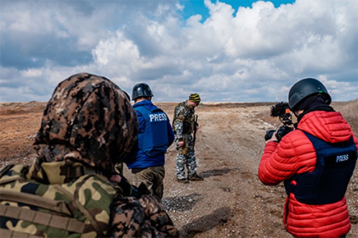 Украинский сайт опубликовал список всех аккредитованных в ДНР журналистов