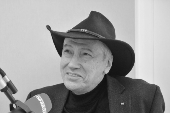 Умер болгарский певец Бисер Киров