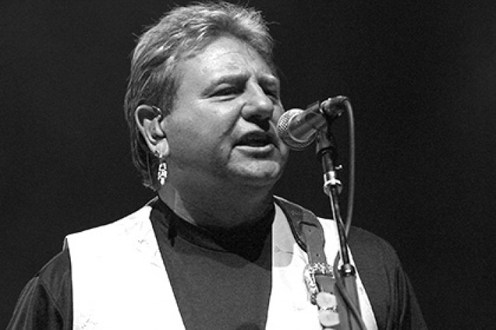 Умер Грег Лейк из King Crimson и ELP