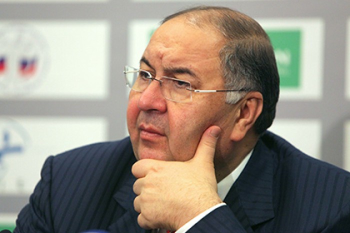 Усманов заявил о готовности вернуть статус налогового резидента России