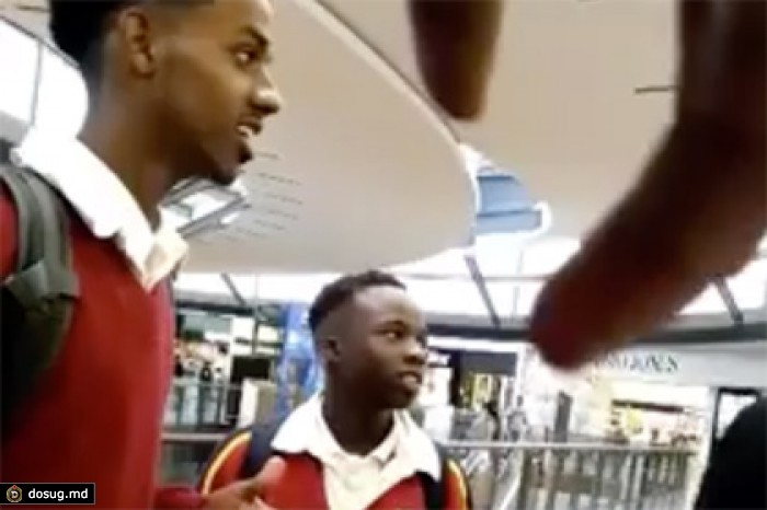 В Австралии чернокожих школьников выгнали из магазина Apple