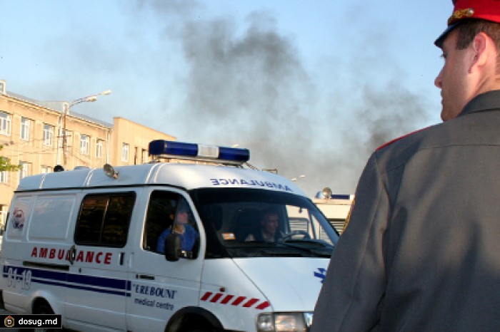 В Ереване мужчина попытался совершить акт самосожжения с детьми