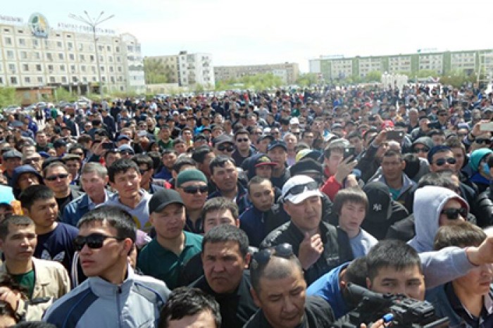 В Казахстане прошли митинги протеста против передачи земли иностранцам