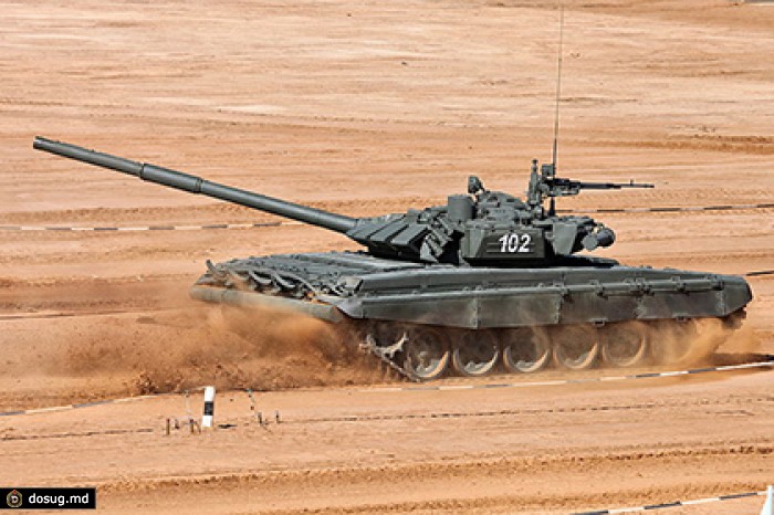 В Кремлевском дворце поставили копию Т-72