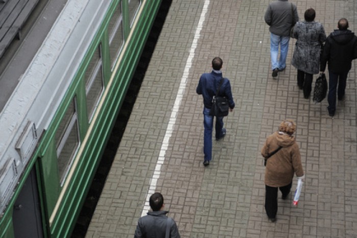 В Новой Москве при съемке селфи на электричке погиб подросток