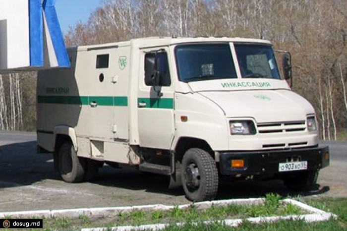 International 4700 инкассатор