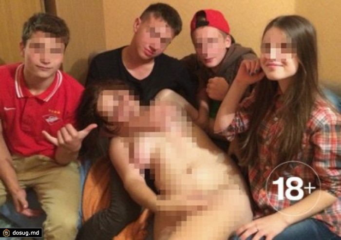 В Пскове подростки опубликовали фото издевательств над голой подругой (18+)