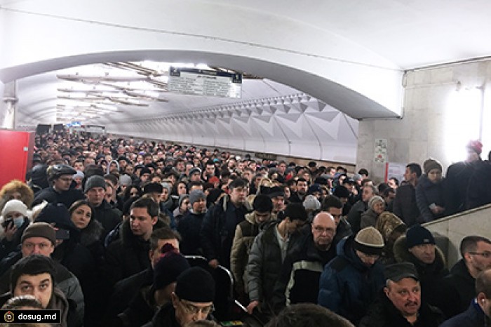 В соцсетях ужаснулись давке на станции метро «Тульская»