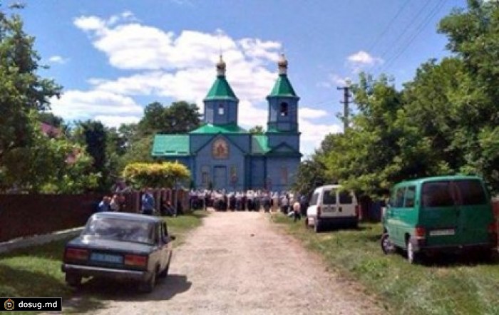 В Тернополе произошла массовая драка за храм
