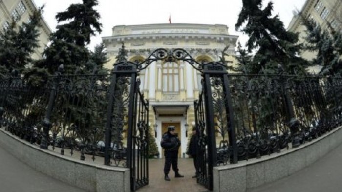В Банк России пришли с обысками из-за украденного дивана