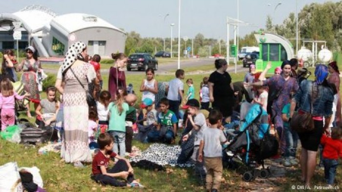В Белоруссии сотни беженцев из Чечни разбили лагерь у границы с Польшей