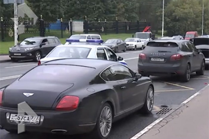 В Москве возбудили дело из-за устроенной участниками свадебного кортежа стрельбы