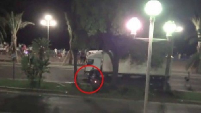 Во Франции собрали деньги на новый мотоцикл смельчаку, пытавшемуся остановить террориста в Ницце