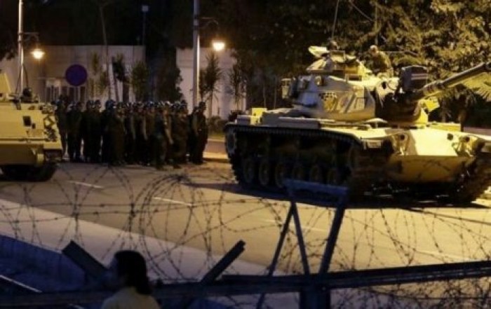 В Турции уволили восемь тысяч полицейских