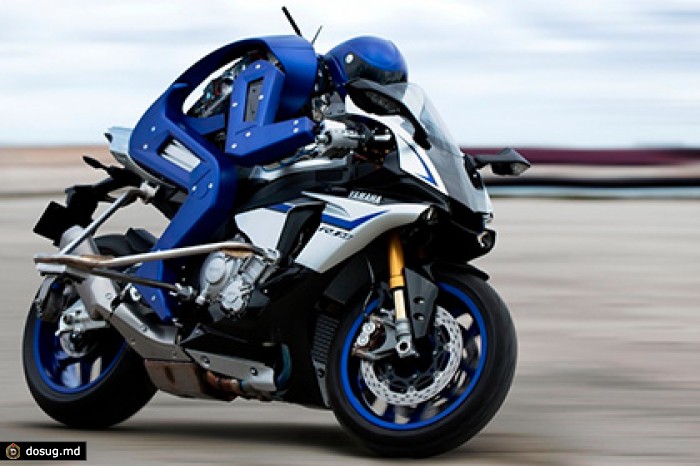 Yamaha показала возможности робота-мотогонщика