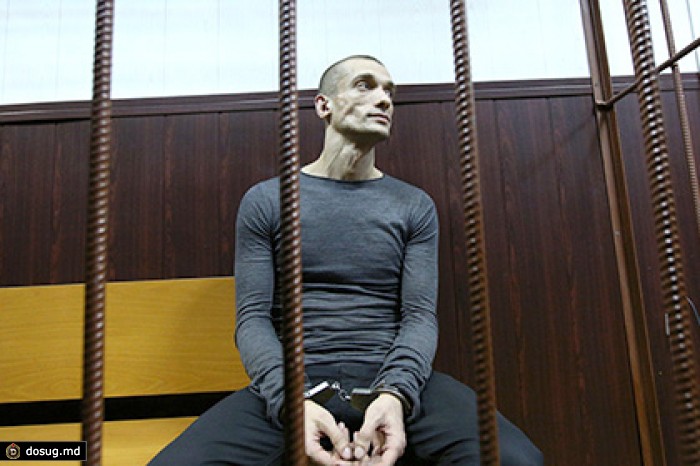 Защита художника Павленского обжаловала его арест