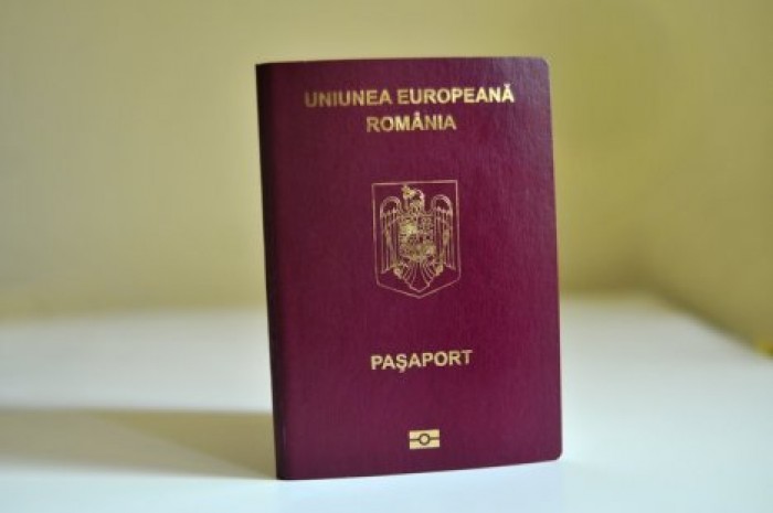 Журналисты выяснили, сколько румынских паспортов выдано молдаванам