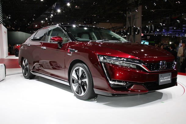 Honda презентовала новый серийный водородный автомобиль