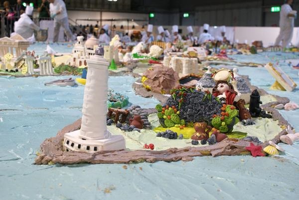 В Италии испекли самый большой в мире торт