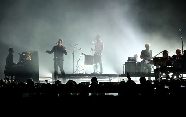 Группа U2 посвятила песню терактам в Париже