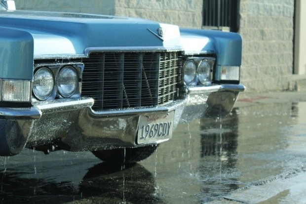 Бассейн из старого Cadillac