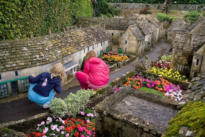 Рекурсивная модель деревни Бертон-он-зе-Вотер (Bourton-on-the-Water)