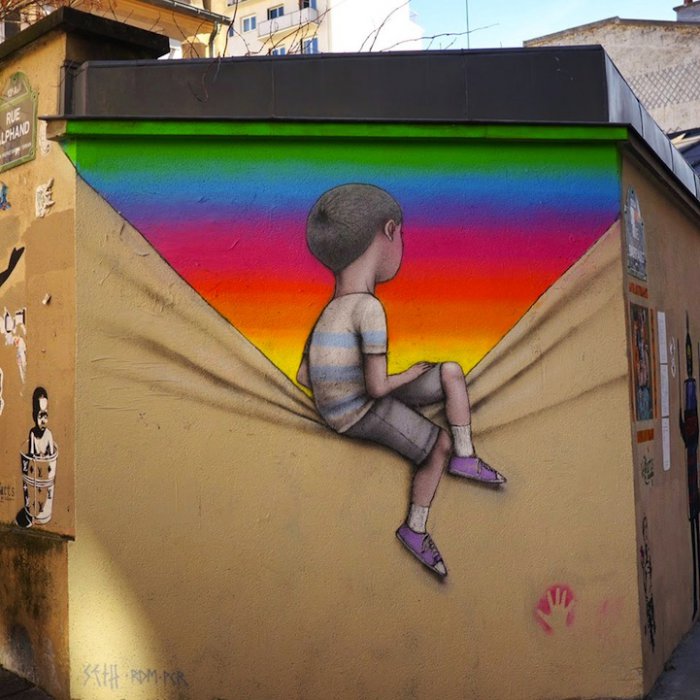 Радужные детские галактики в стрит-арте Seth Globepainter