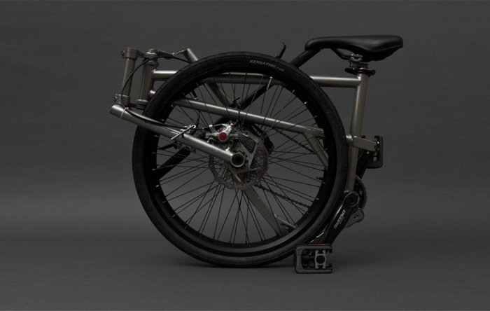 Сверхкомпактный складной велосипед из титана
