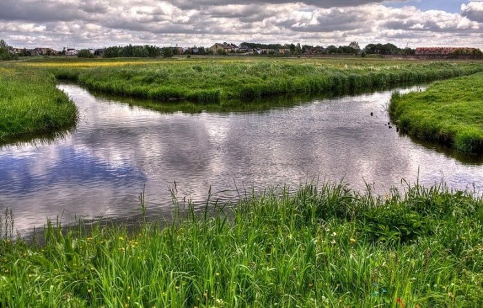 Перпендикулярный перекресток двух рек