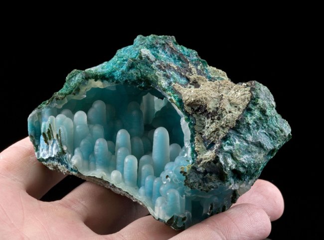 Удивительный минерал Халцедон
