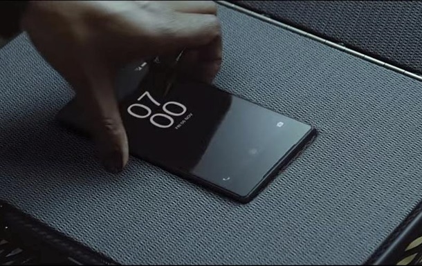 Sony показала новый смартфон для Джеймса Бонда