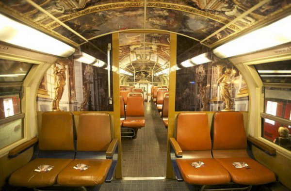 Парижский поезд в виде музея