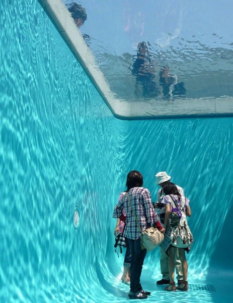 Swimming Pool - натуральный бассейн без воды