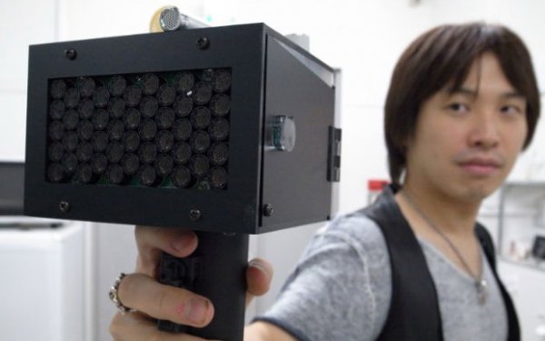 В Японии создали устройство способное заставить человека замолчать