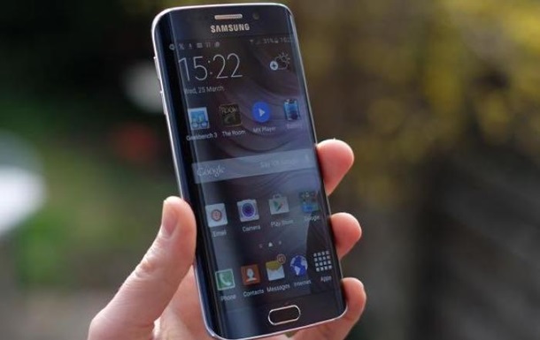Samsung работает над первым смартфоном с 4k-экраном