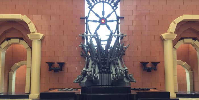 Lego-копия тронного зала из сериала «Игра престолов» (Game of Thrones)