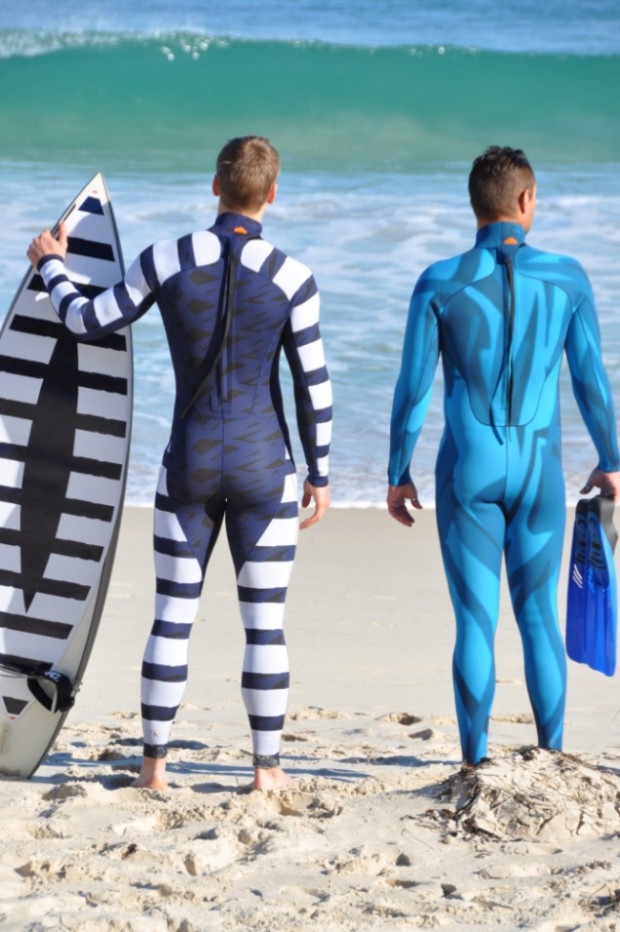 Новый костюм скроет человека от акулы