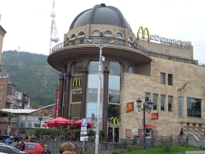 Самые необычные рестораны McDonald’s в мире