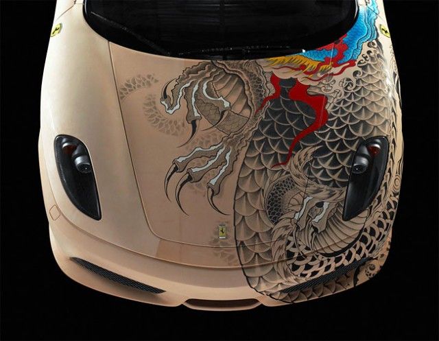 Кожаная Ferrari с татуировками якудз