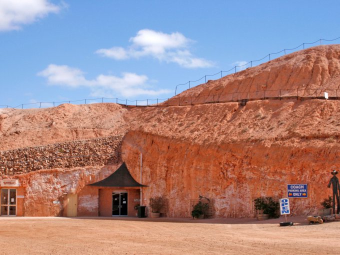 Самые интересные места на Земле — Кубер–Педи (Coober Pedy)