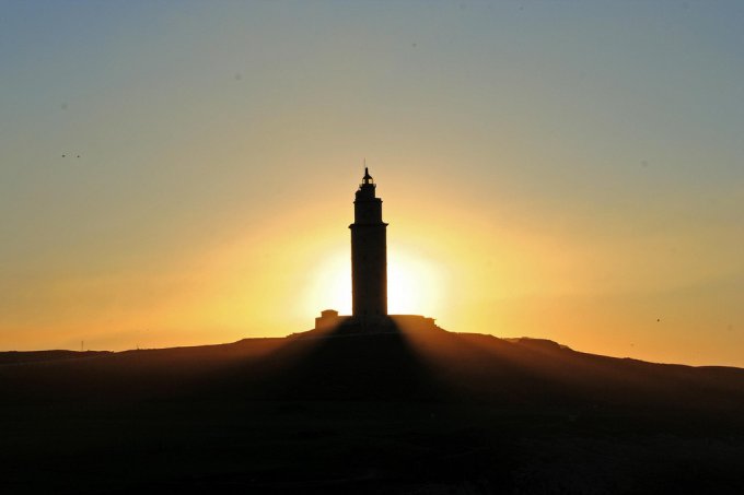 Самый старый действующий маяк в мире – Башня Геркулеса (Torre de Hercules)