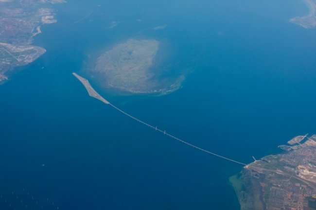 Эресуннский мост-тоннель – мост, который уходит под воду