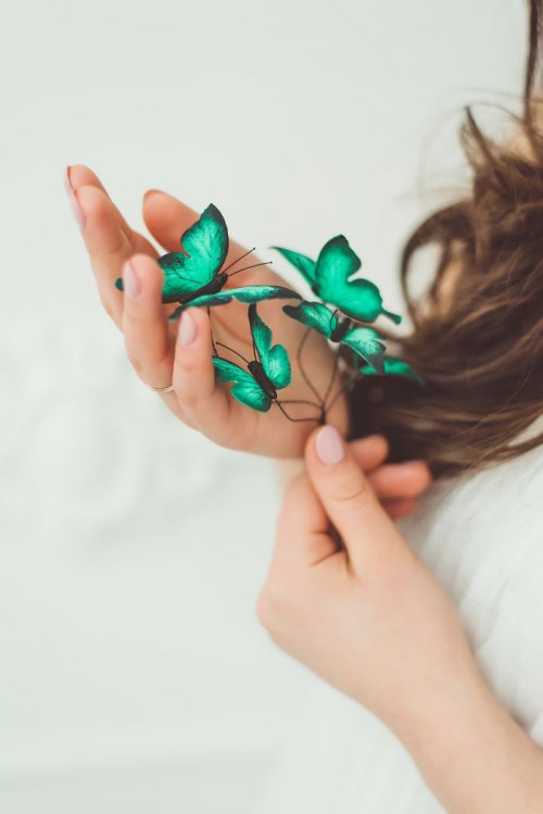 Оригинальные аксессуары от Ирины Осинчук-Чайки: бабочки в волосах