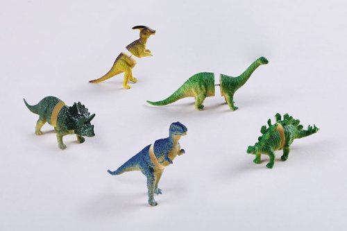 Оригинальные серёжки в виде динозавров