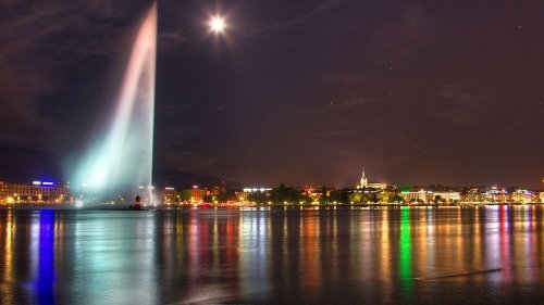 Фонтан Же д'О на Женевском озере