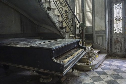 "Реквием по фортепиано" фотографа Ромена Тьери
