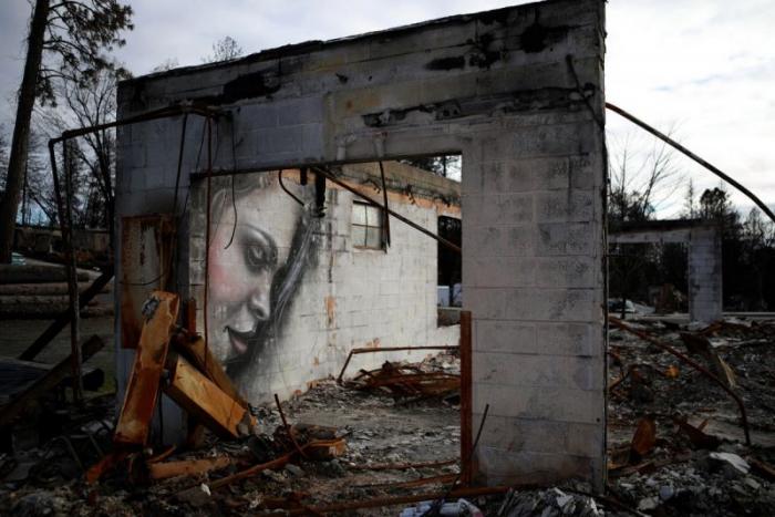 Восставшие из пепла граффити в сожженном городе Парадайз